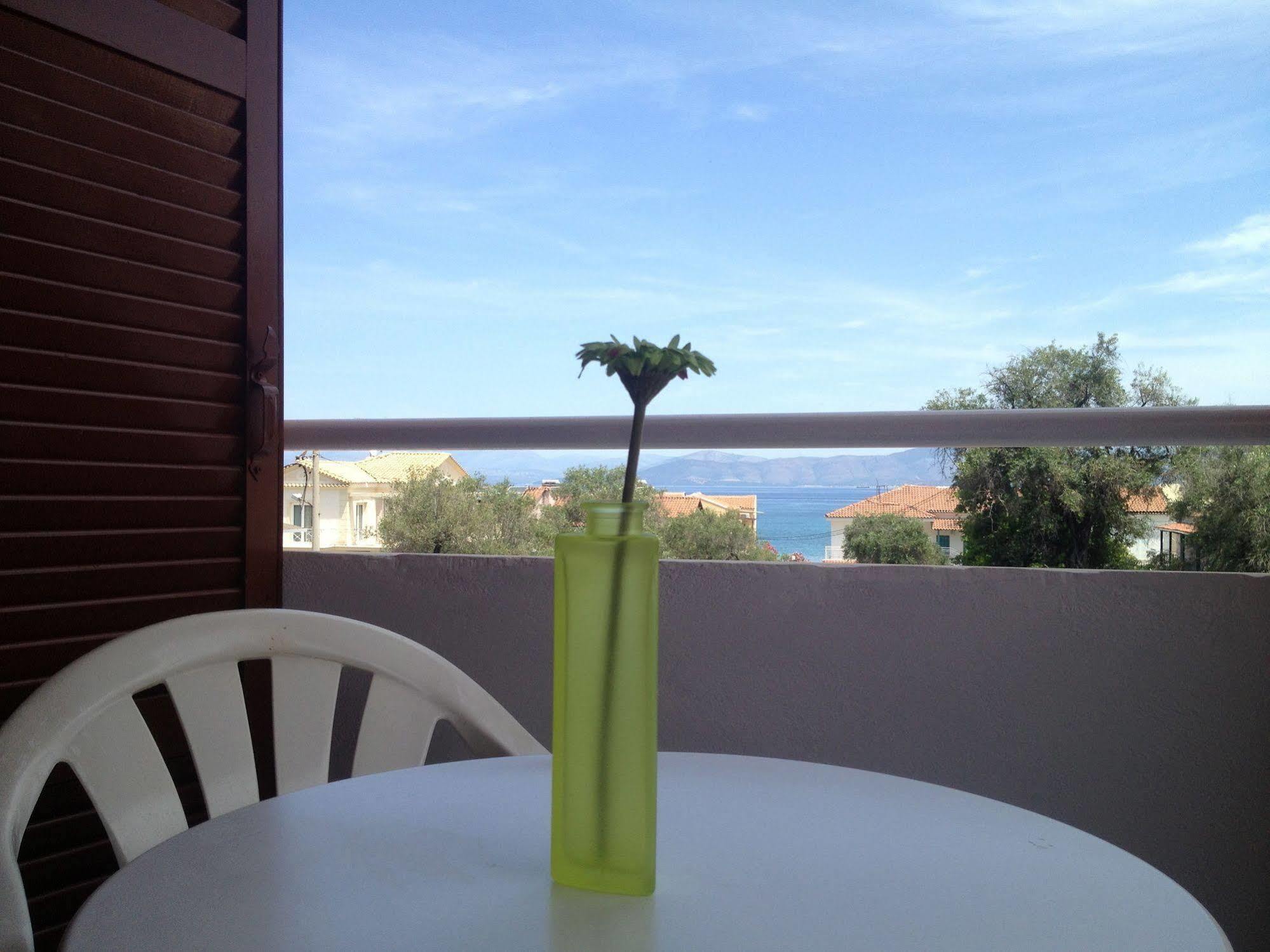 Ionian Breeze Apartments Kávos Eksteriør bilde